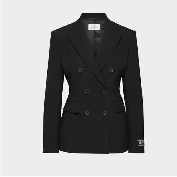 Aritzia Jackets & Blazers - Aritzia Blazer size 6